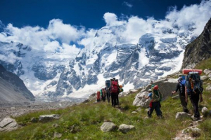 Planinski turizam: prednosti, rute i značajke praznika u planinama Planinski turizam: prednosti, rute i značajke praznika u planinama