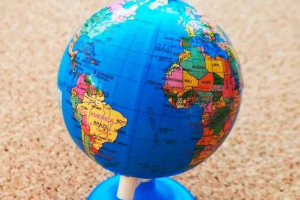 Koji kontinenti i država prati atlantski ocean? Koji kontinenti i država prati atlantski ocean?